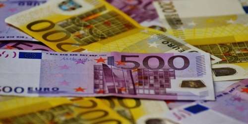 İki bankanın izinleri iptal edildi